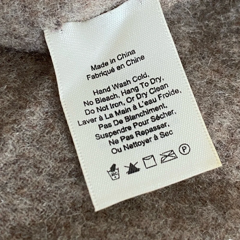 Aritzia auxiliary brown wool scarf - Picture 4 of 6